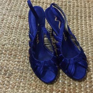 Nina royal blue heels